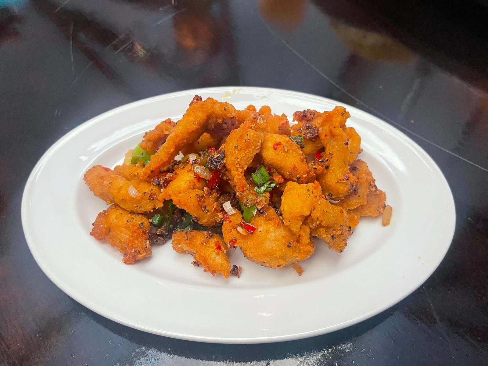 Salt and pepper chicken with chilli and spring onion